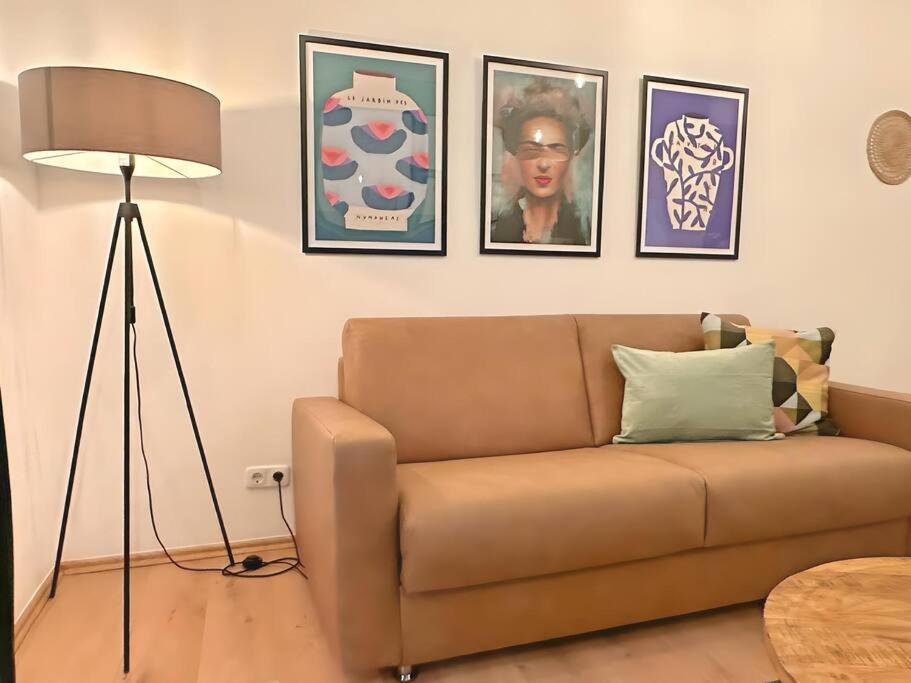 Urban & Chic: 2Bdr, Parkplatz Apartment Witten Ngoại thất bức ảnh